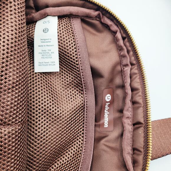 NWT Lululemon Everywhere Belt Bag 1L Brown Earth Sherpa Fleece Gold Hardware - Picture 10 of 11